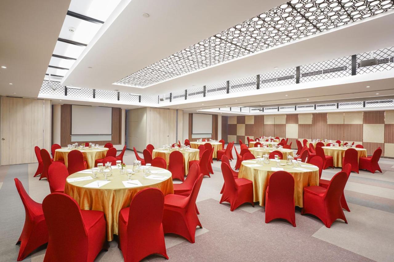 Aston Kemayoran City Hotel Jacarta Exterior foto