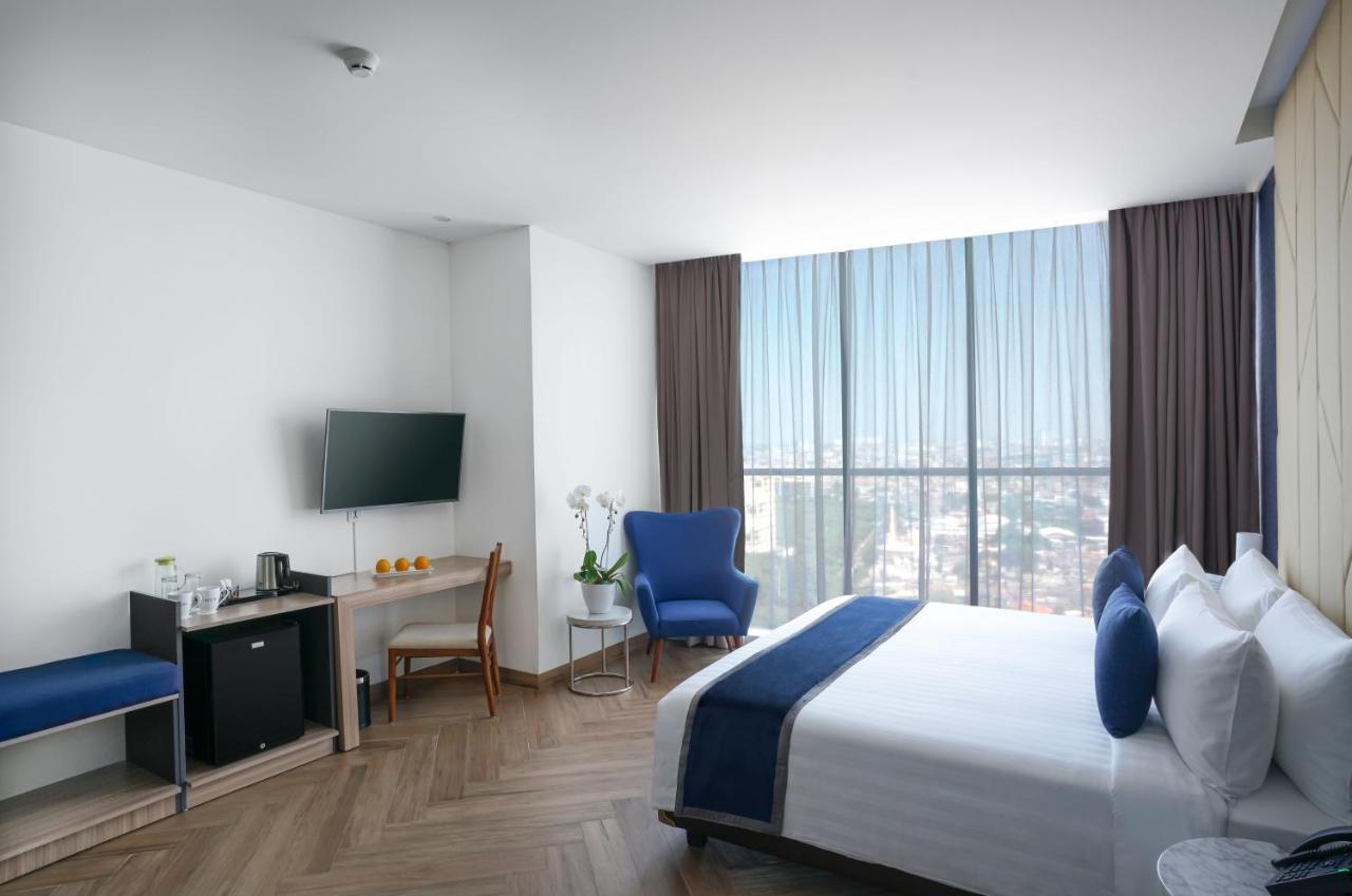 Aston Kemayoran City Hotel Jacarta Exterior foto